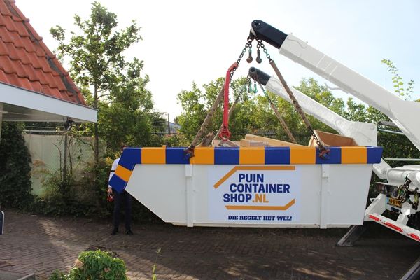 Container voor houtafval ophalen