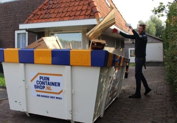 Houtafval container klant